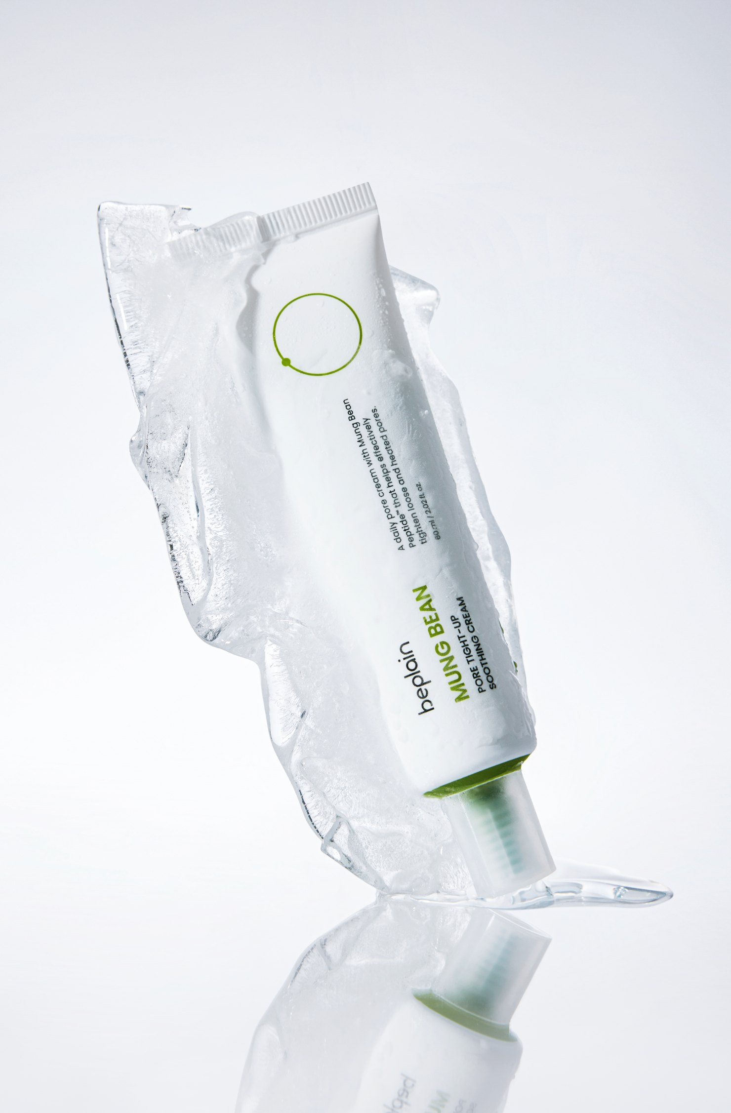 연출컷_녹두 모공 타이트업 수딩크림 _06 BEPLAIN MUNG BEAN PORE TIGHT-UP SOOTHING CREAM 60ml - immagine 1